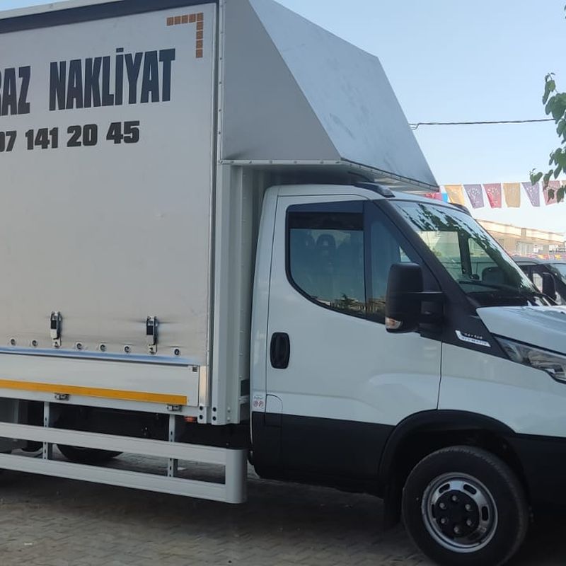 Öz Poyraz Nakliyat aracımız